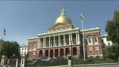 Mass. leaders pushing bill that would establish 25-foot buffer zone between the public, first responders