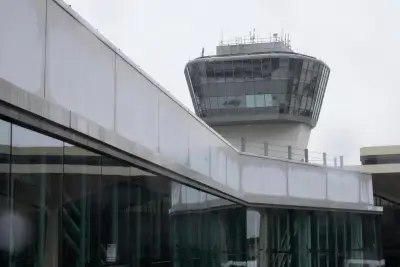Air traffic controllers briefly lose radar access again at Newark airport