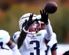 Patriots mailbag: DeMario Douglas competing in crowded group of slot receivers