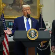 Trump Signs Executive Order Asking Companies to Lower Drug Prices